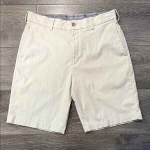 Walter Hagen Men's Tan Flat Front Shorts